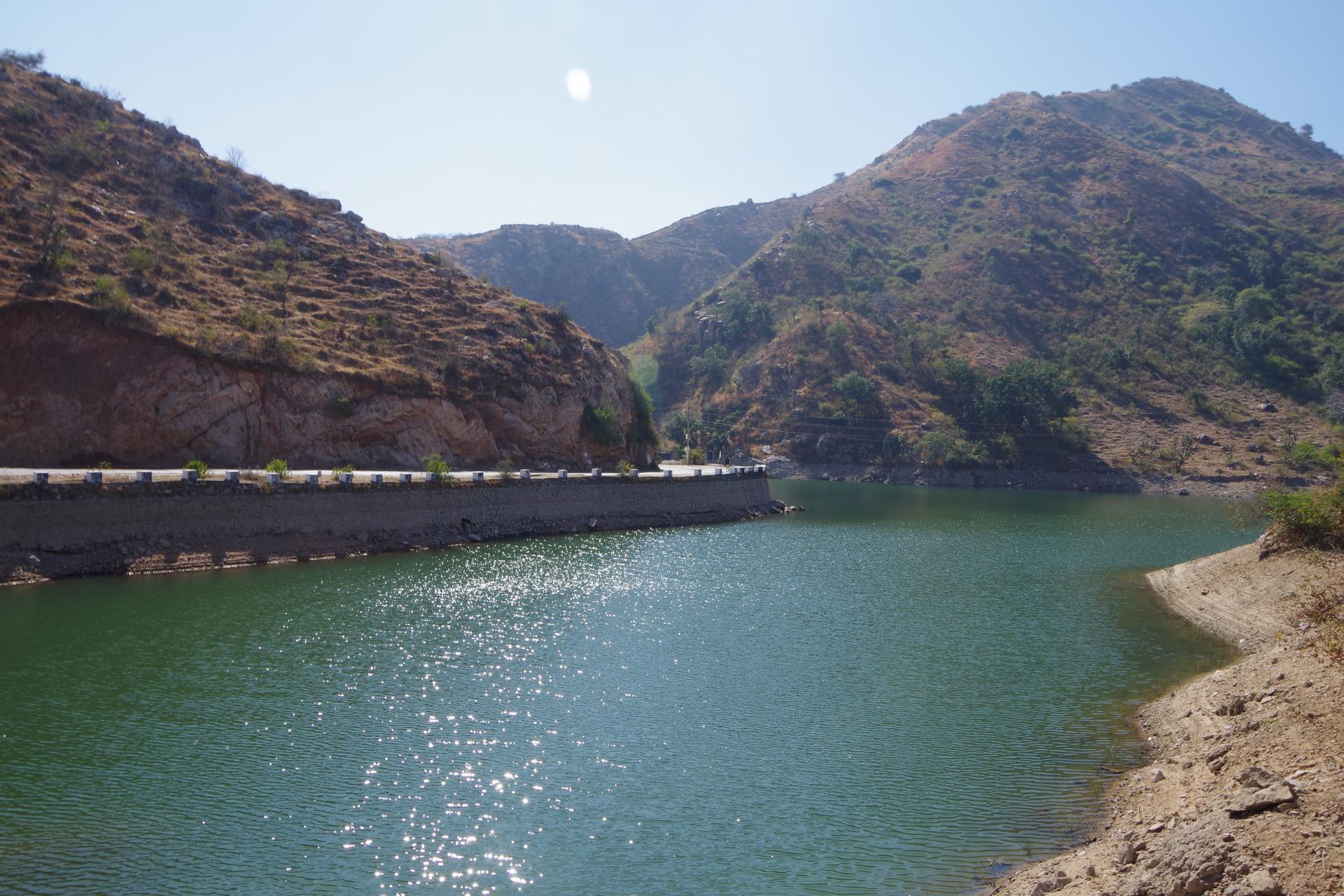 Ranakpur road 3