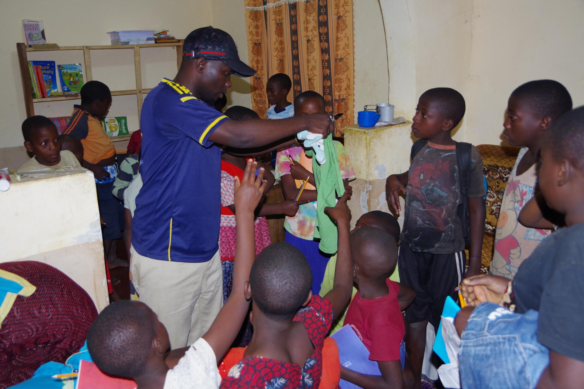 Distribution des vêtements