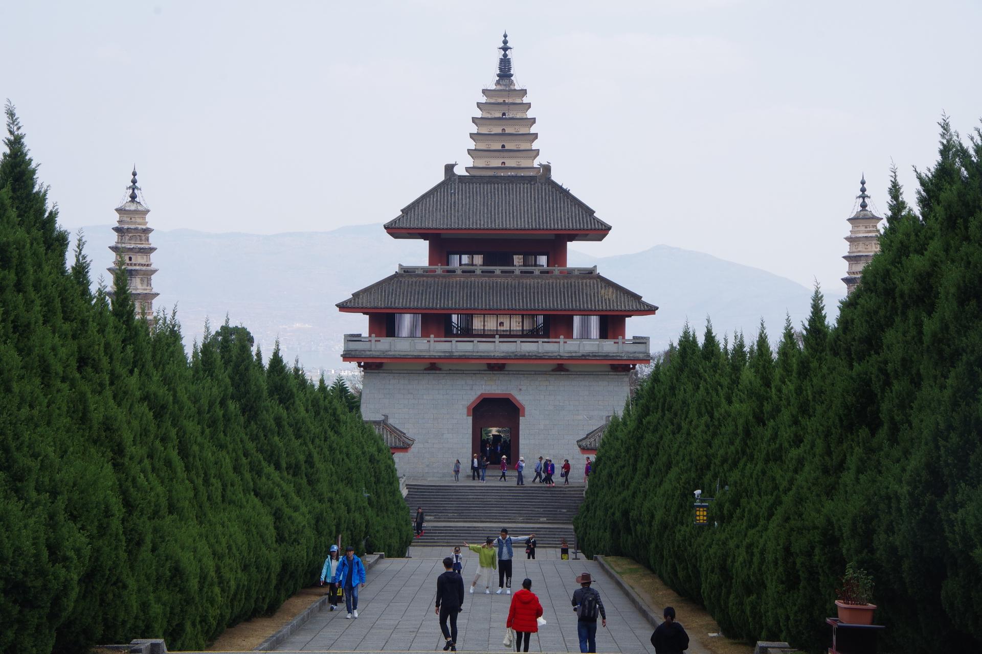 Three Pagodas Dali