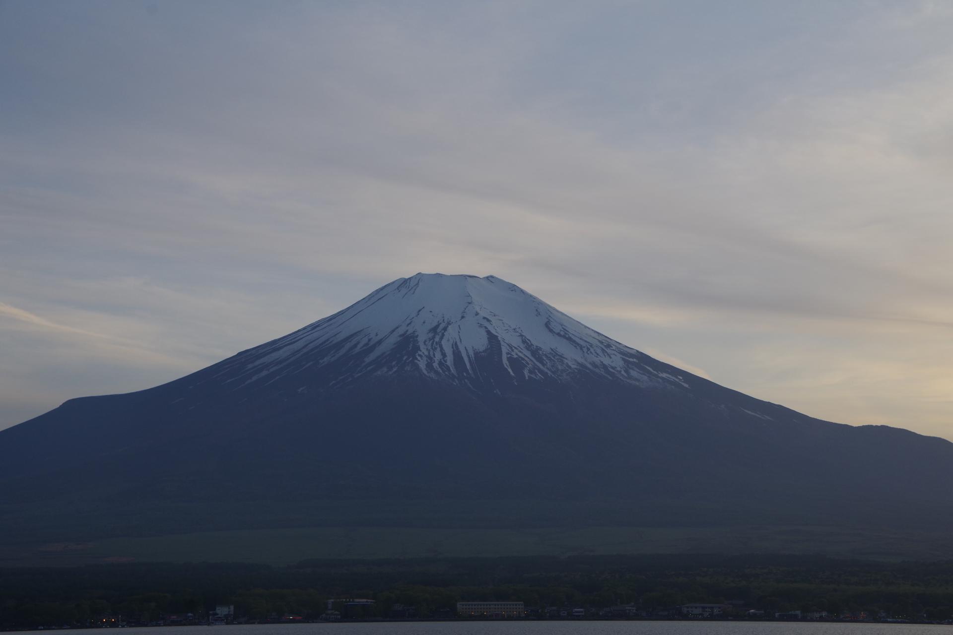 Yamanaka lake mt Fuji sunset