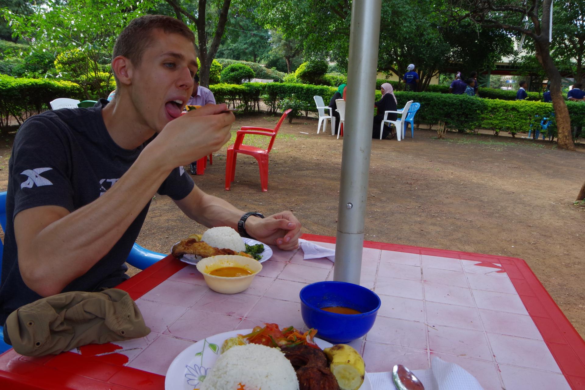 Déjeuner au parc Uhuru