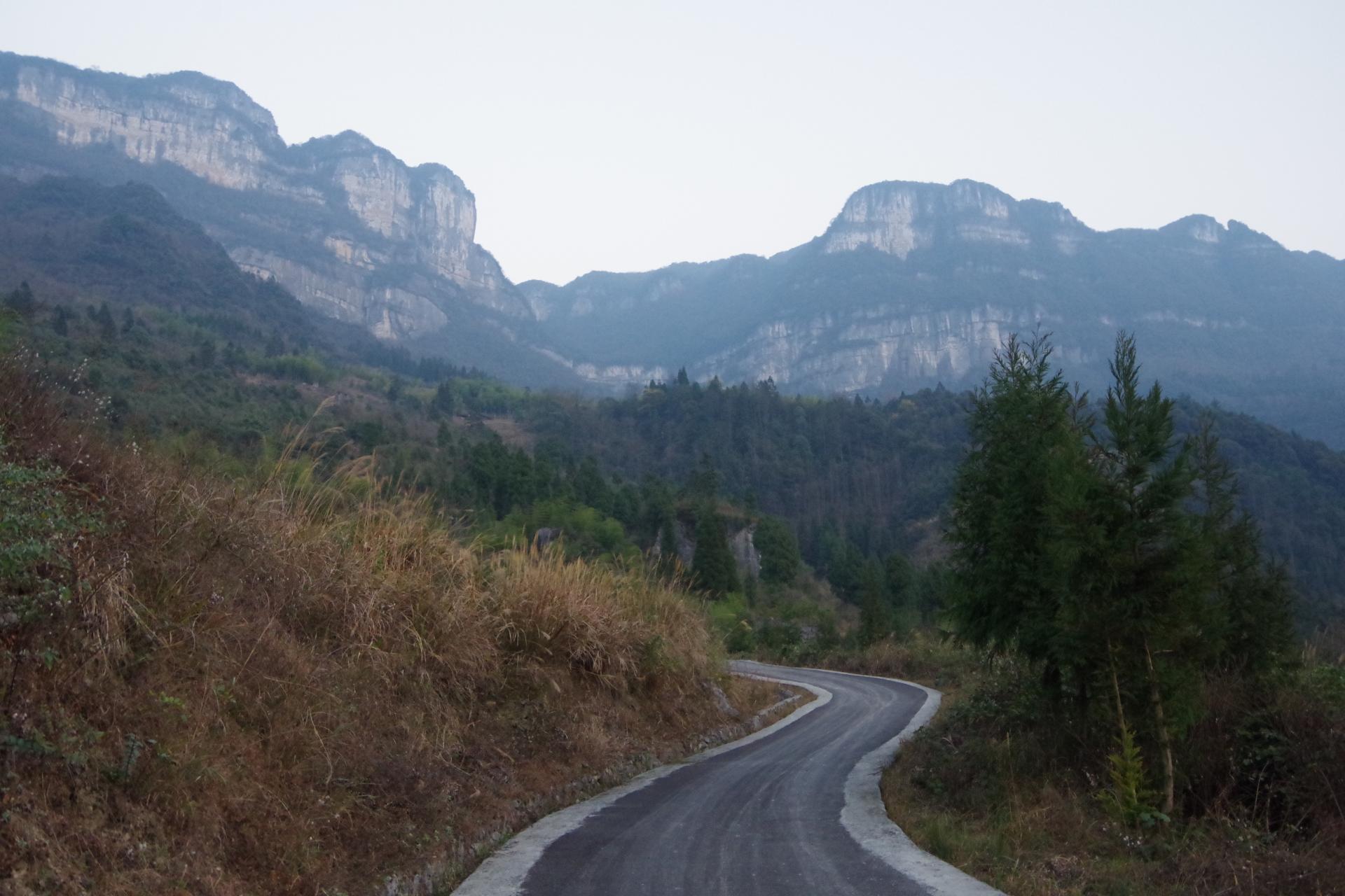 Caijiagou road