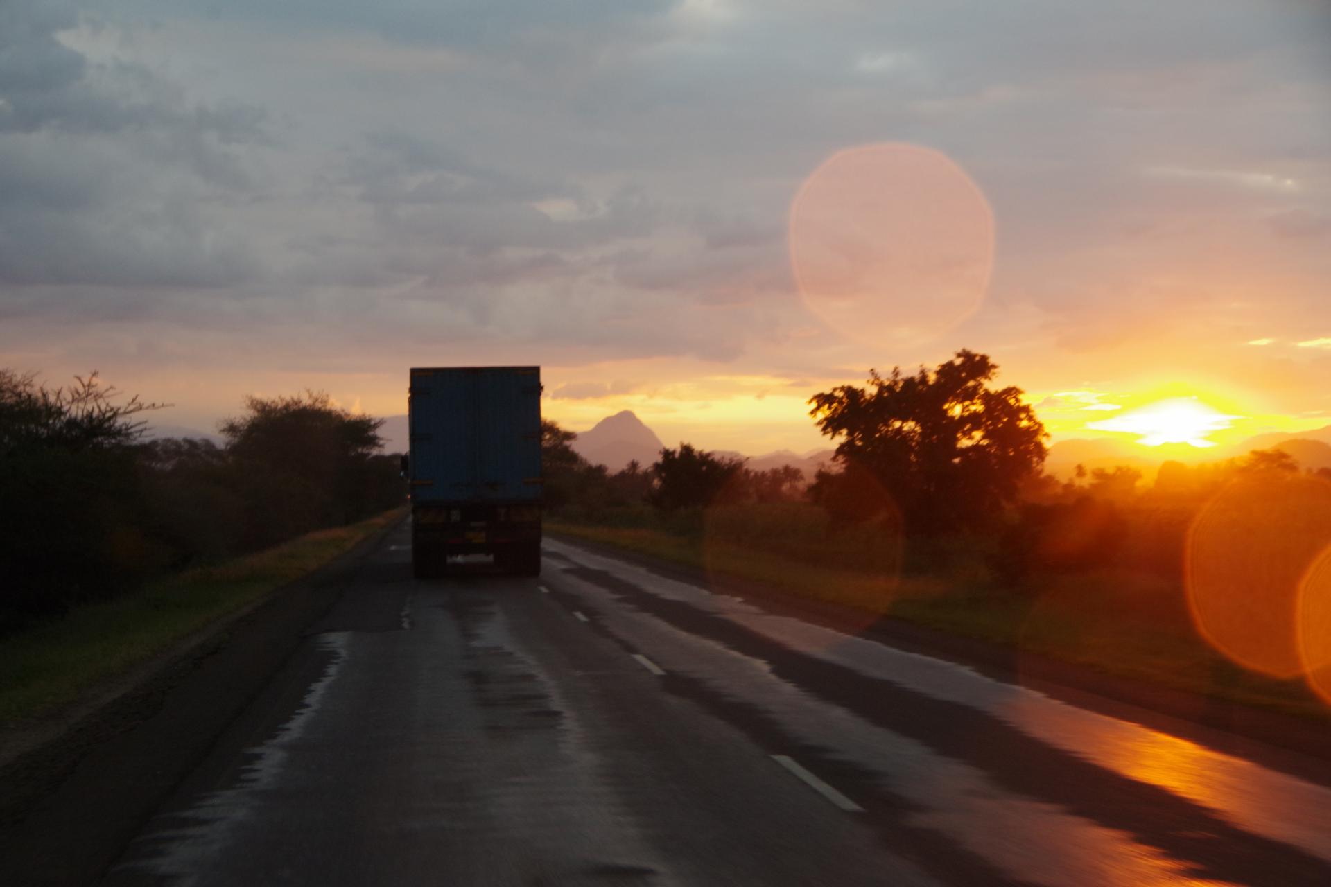 Arrivée à Dumila au coucher du soleil