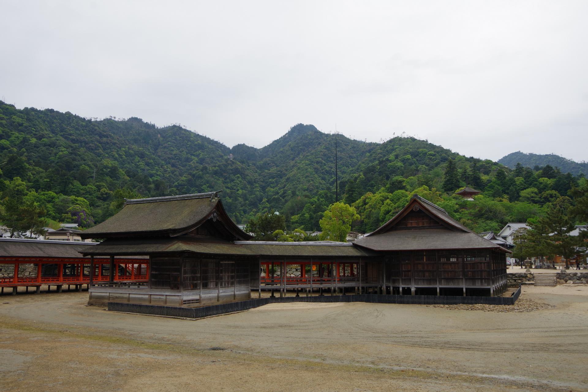 Miyajima island itsukushima